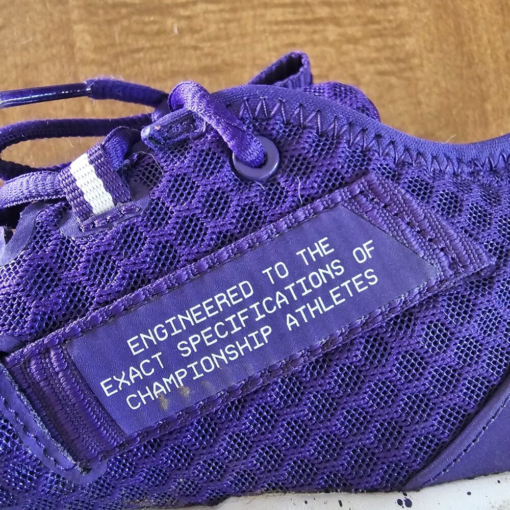 Nike - Picture 3 of 7